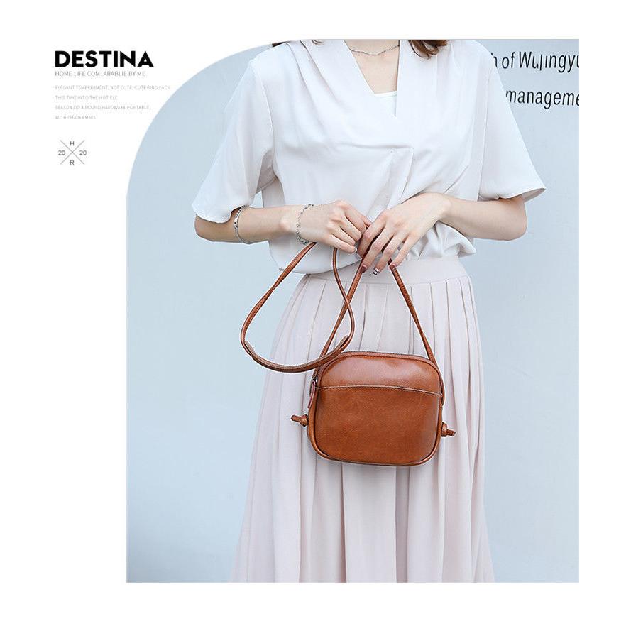 ワックス牛革ショルダーバッグ・ハンドバッグ・斜め掛け 2WAY Cow Leather Shoulder Bag COOCO シュリンクレザー2WAYショルダーバッグ[品番：BCYW0034258