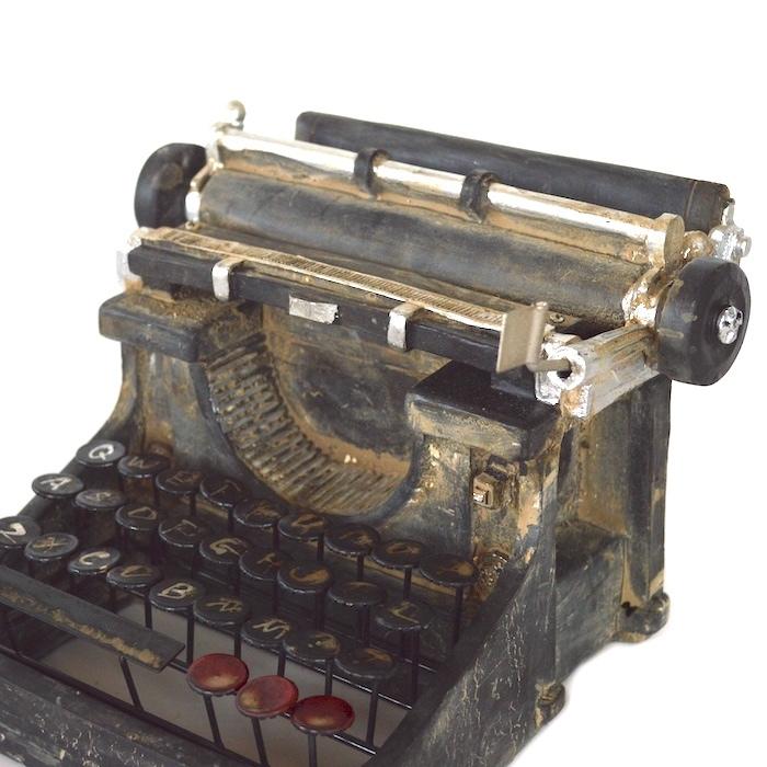 タイプライター　インテリア ゼンマイで動くインテリア！木製のタイプライター・蓄音機・レトロ電話