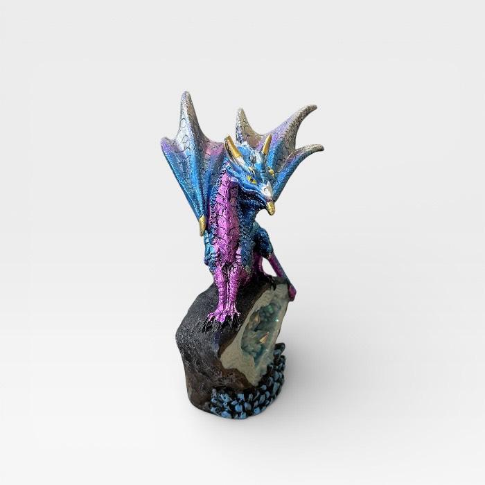 ファンタジックドラゴン クリスタルを守るドラゴン 龍 竜 青 水色
