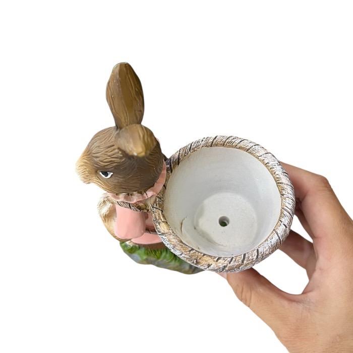 うさぎのカゴ担ぎポット 兎 ウサギ フラワーポット 鉢 植木鉢 鉢底穴