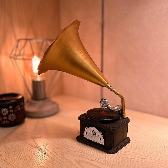 ビンテージ　ピアノ　音楽家　銅製　置物　インテリア　工芸品　美術品　A3190 ビンテージ ピアノ 音楽家 銅製 置物 インテリア 工芸品 美術品