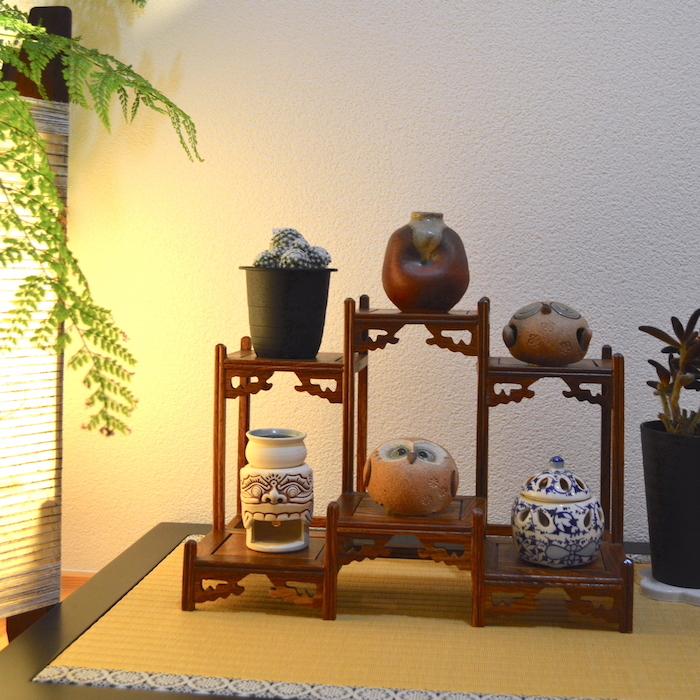 アンティーク　珍品棚　木製　飾り棚　約50×50×7.5㎝ 珍品棚 飾り棚 小棚 木製 シェルフ 収納ラック 茶器 花器 オブジェ