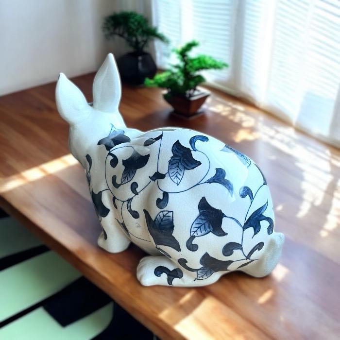 手描き陶器 貯金箱 うさぎ 大 赤絵 兎 ウサギ 上品 シンプル 高級感