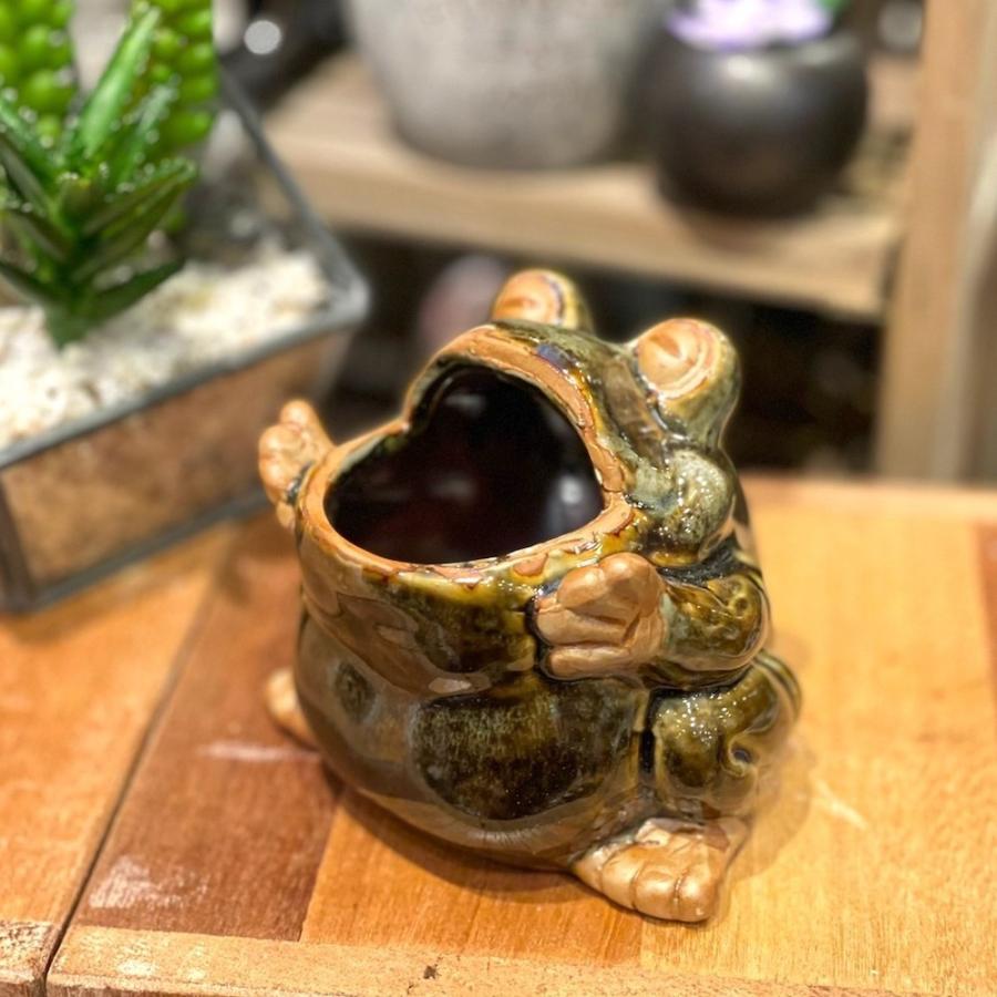 カエルの置物 陶器 カエル ペン立て dy10047l 小物入れ 花器 花瓶