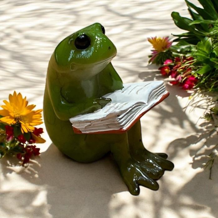 ミニチュアアニマル カエル 読書するカエル 小さな動物の世界 置物