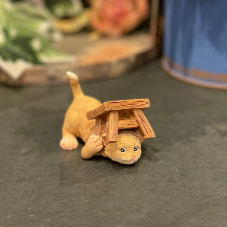 茶トラ猫 ねこ ネコ レトロ アンティーク風 椅子に隠れる猫 昭和レトロ 置物 オブジェ インテリア プレゼント かわいい ミニチュア Eva 高さ約3 5cm Eva 三和ポチット 通販 Yahoo ショッピング
