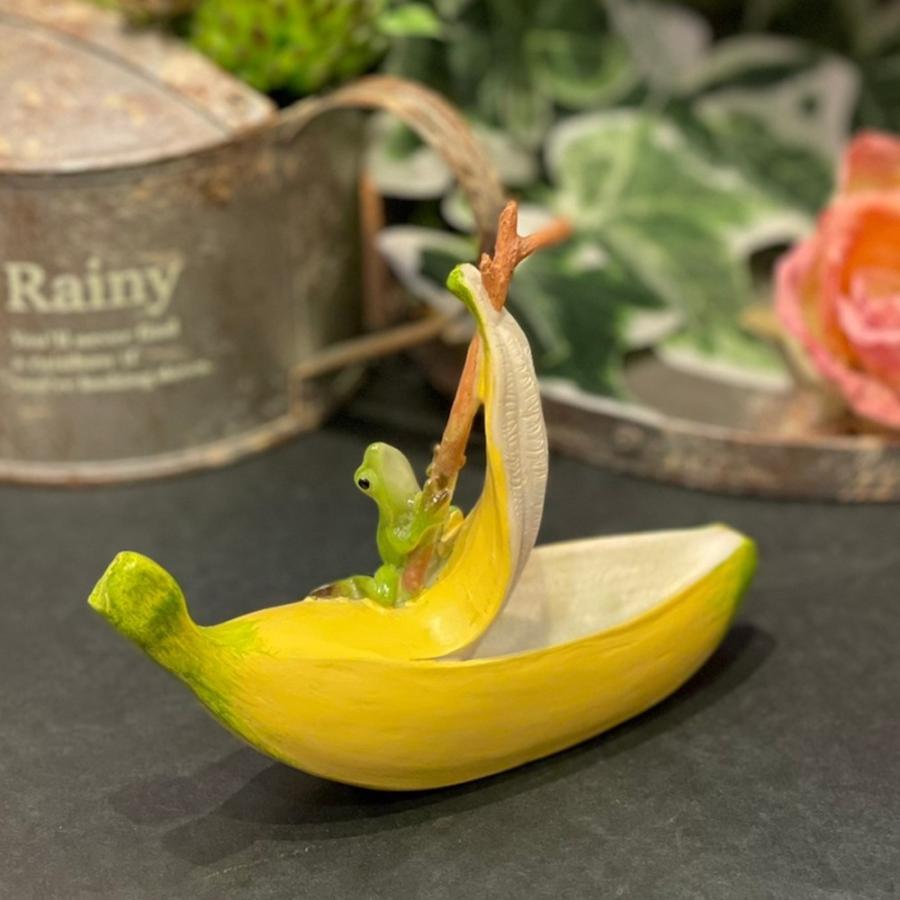 カエル レトロ アンティーク風 昭和レトロ 置物 バナナヨット 蛙