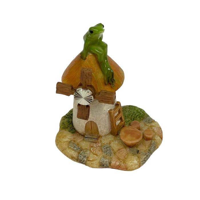 カエルの置物 蛙 かえる 風車小屋 ミニチュアアニマル レトロ