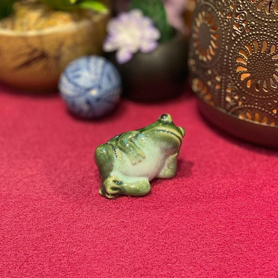 陶器 お休み蛙 かえる カエル かわいい 置物 オブジェ 幸運 癒し 金運 健康運 縁起物 飾り 置き物 梅雨 Js 三和ポチット 通販 Yahoo ショッピング