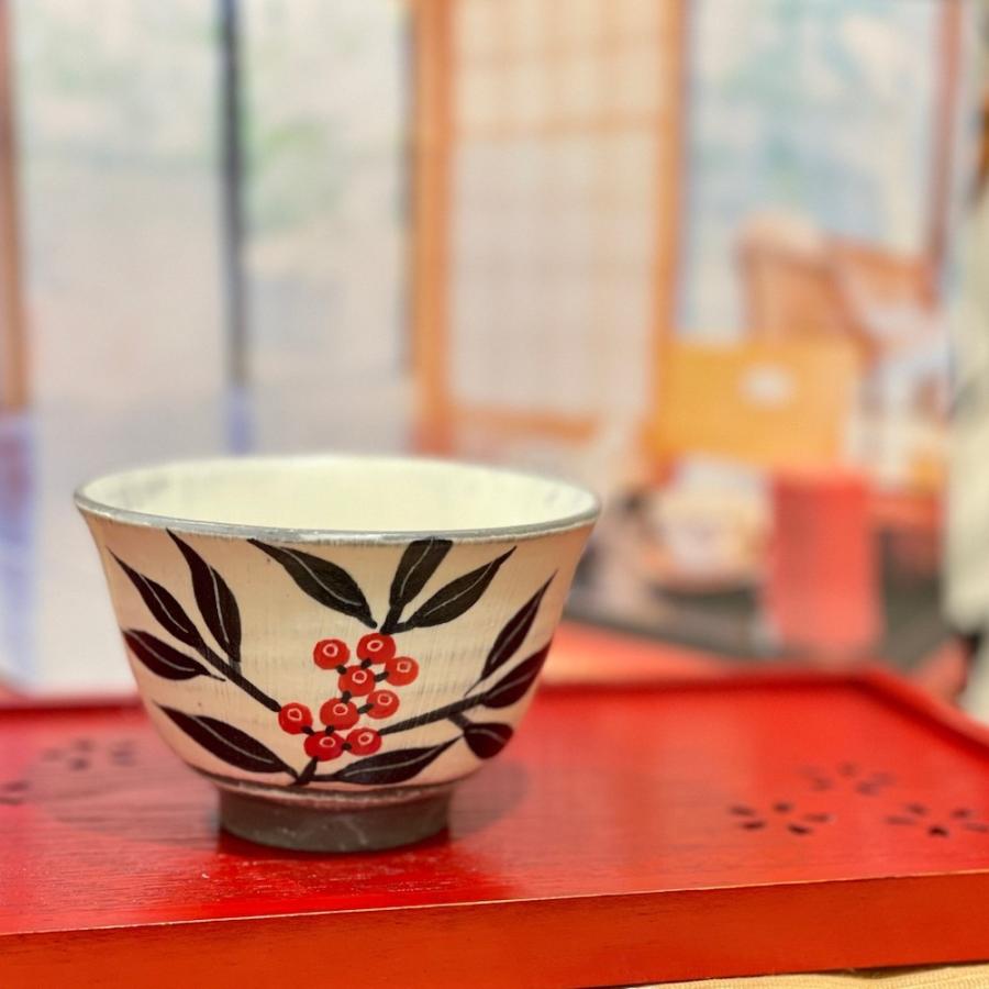 南天黒飯椀 w309-03 お茶碗 飯椀 お皿 信楽焼 南天 木の実 シンプル