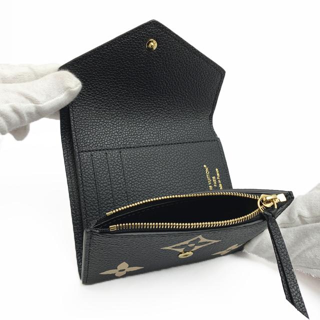 美品 LOUIS VUITTON ルイヴィトン 三つ折り財布 モノグラムアンプラント ポルトフォイユ・ヴィクトリーヌ M80968 ブラック レザー レディース【本物保証】 LOUIS VUITTON（ルイ・ヴィトン） 【新品】ルイヴィトン 三つ折り財布