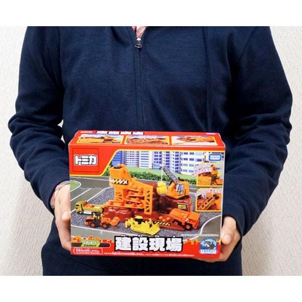 タカラトミー トミカ アクション建設現場 : おもちゃの三洋堂ネット 