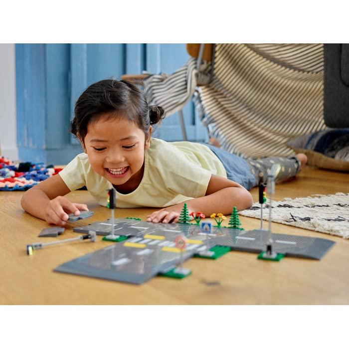 レゴ(LEGO) シティ つながるロードプレート 交差点 60304 おもちゃ ブロック プレゼント 男の子 女の子 5歳以上｜sapphire98｜10