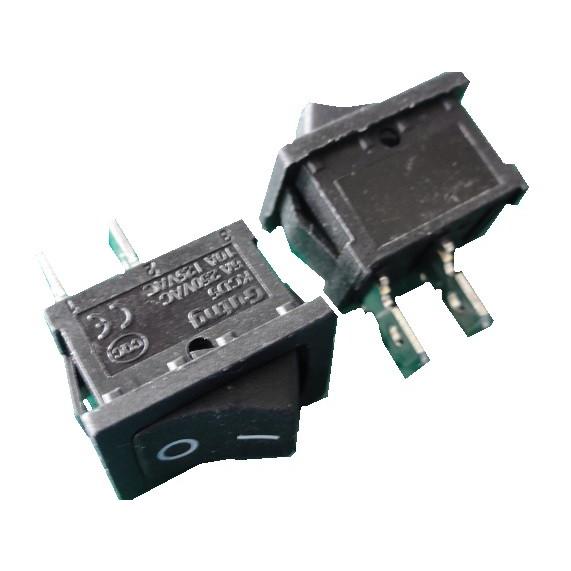 ロッカースイッチ通販 販売 ロッカースイッチ 1回路1接点 Kc117 2p H 穴あけ18 8 12 22mm 2個入 1sw 411 1sw 411 札幌貿易 通販 Yahoo ショッピング