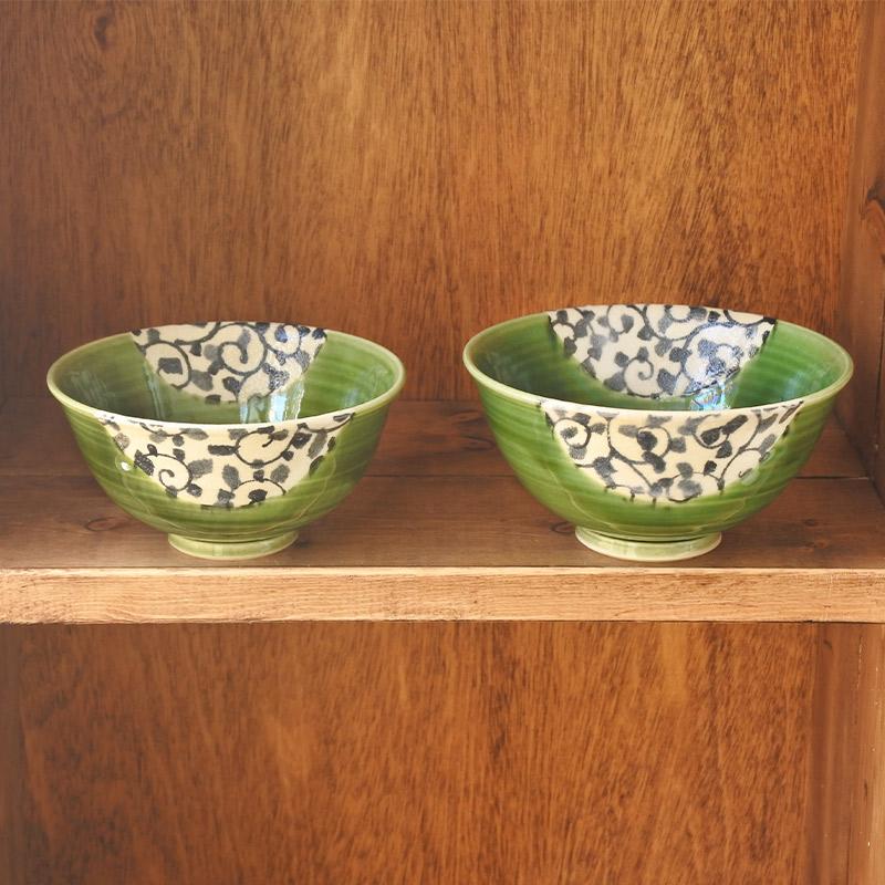食器 夫婦茶碗 お茶碗 おしゃれ セット 大小 ペアセット 織部 唐草