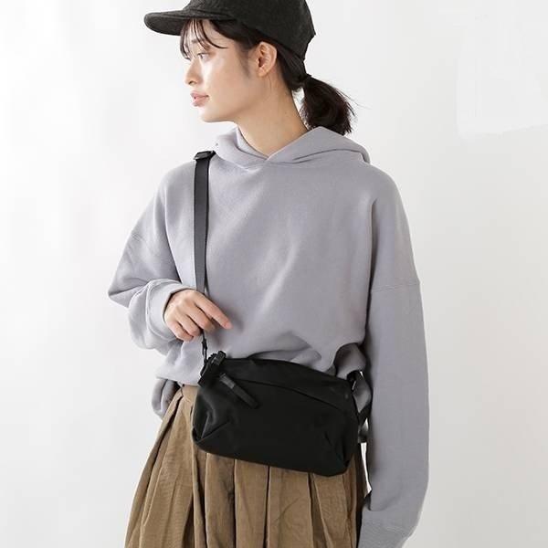 THE NORTH FACE ザ・ノースフェイス ショルダーバッグ THE NORTH FACE ザ・ノースフェイス ショルダーバッグ