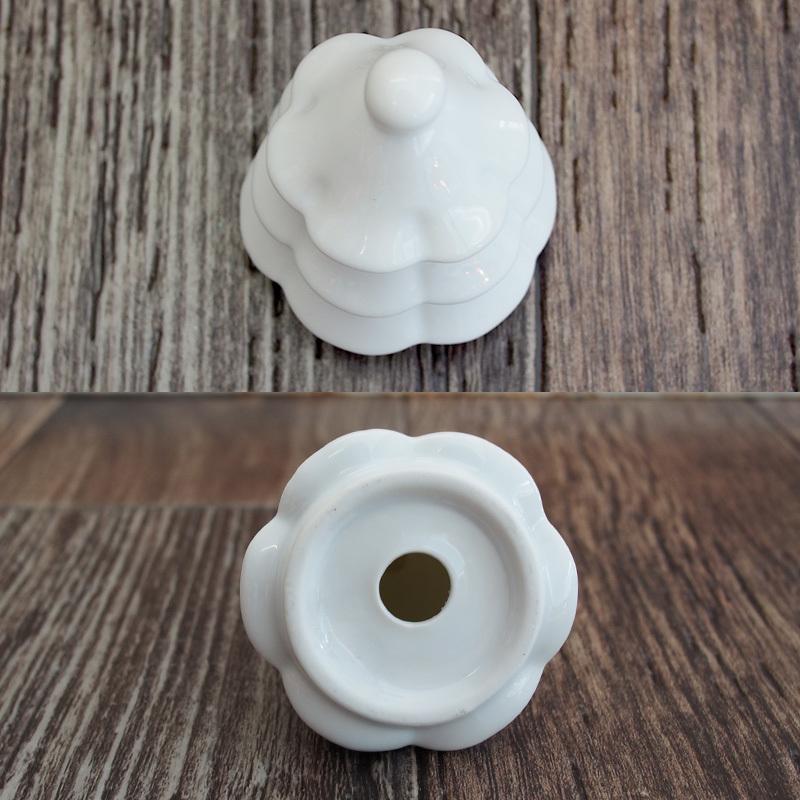 完売】クリスマス 白い陶器のオブジェ（3種選択） / 雑貨 置物