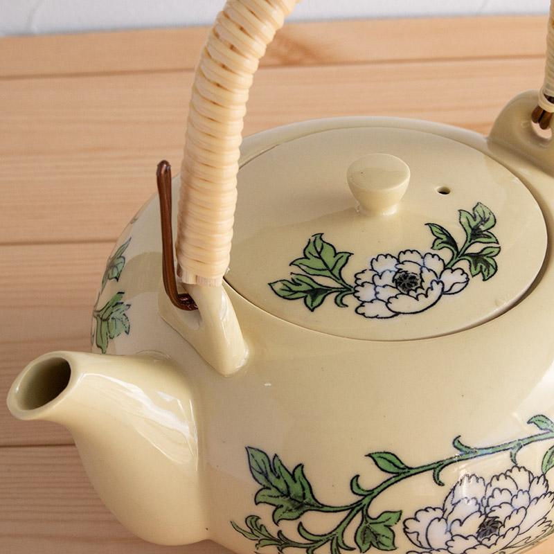 土瓶 910cc 和食器 急須 花柄 茶器 クリーム色 / 白芍薬柄 ※訳アリ・柄