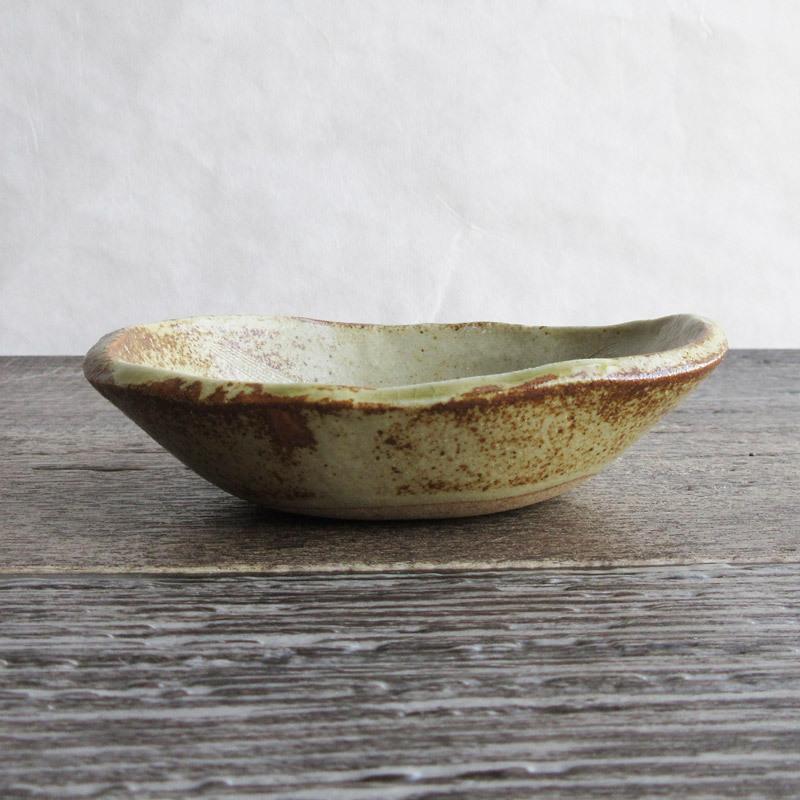 小鉢 楕円小鉢 12.1cm 和食器 日本製 美濃焼 手づくりの器 ナチュラル