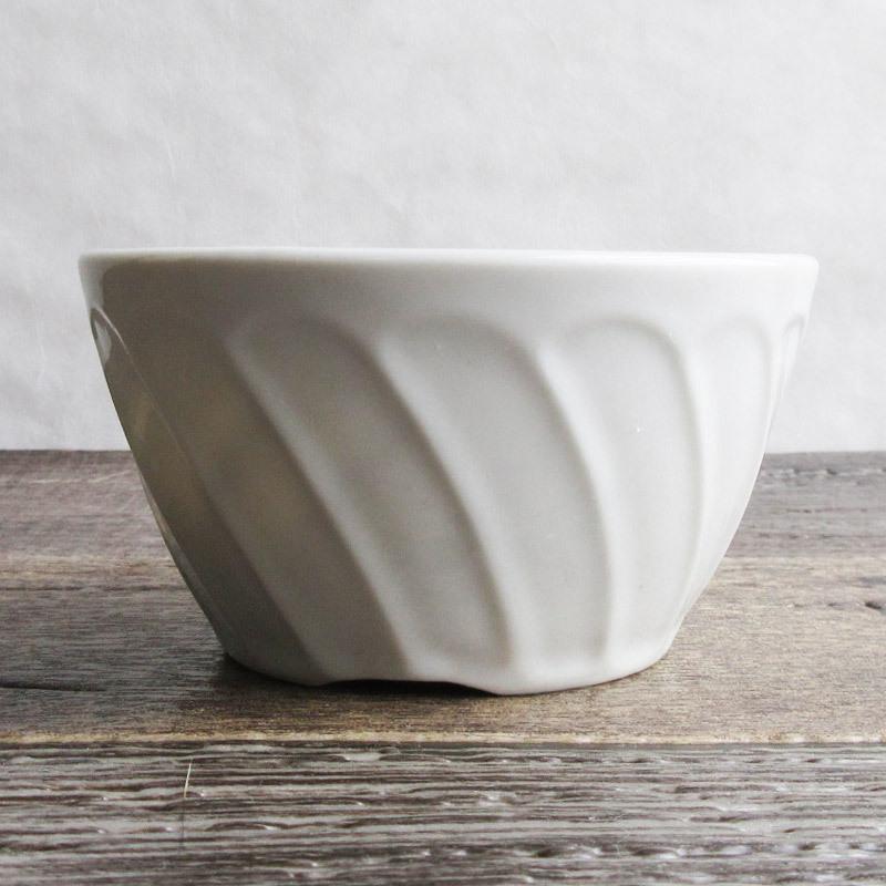 納豆小鉢 小鉢 和食器 直径11cm 納豆がかき混ぜやすい 卵かけご飯 日本