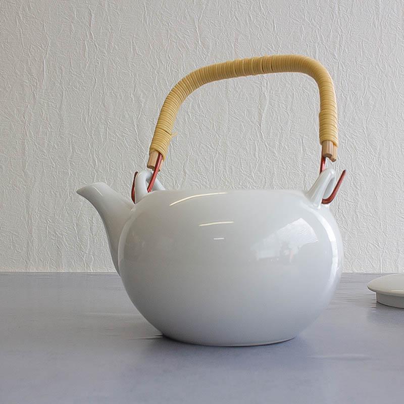 【特大46cm】大型土瓶 急須 飾り物 陶磁器製 銘なし（蓋に修繕跡あり） 急須土瓶 葡萄 6号土瓶 容量1000cc マジックあみ付き お取寄商品 業務