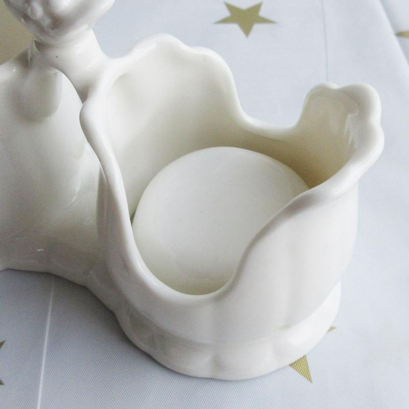 クリーム ベリーフラワー 小物入れ付 ナプキンホルダー / 昭和レトロ