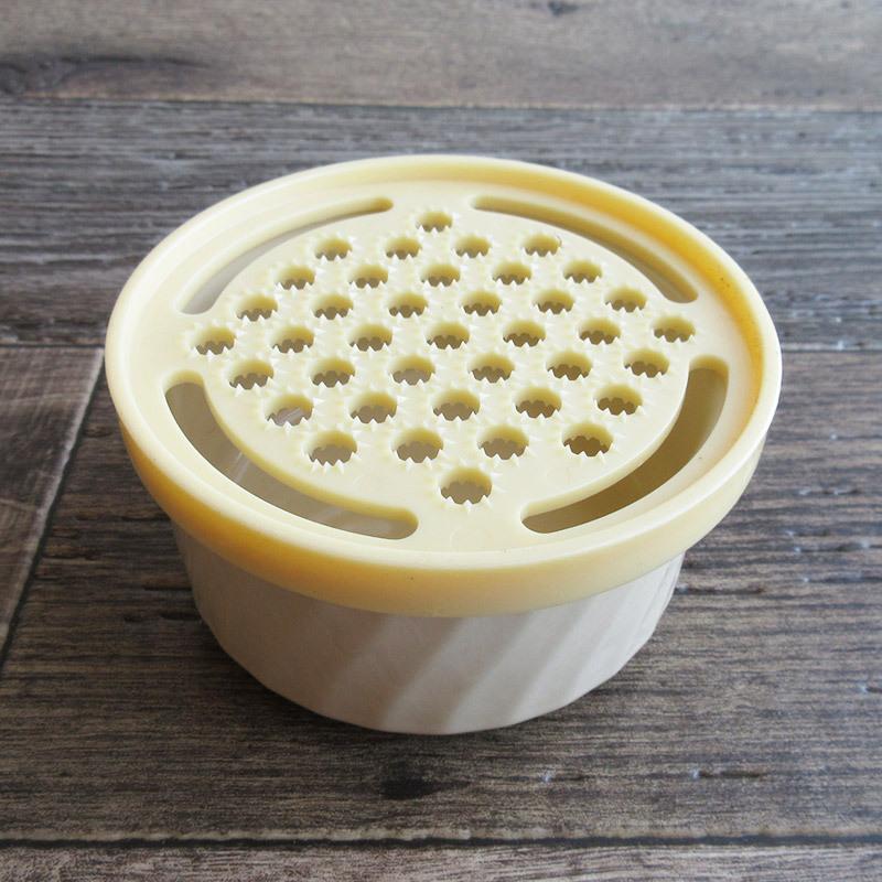 漬物容器　陶器　フタ付き　2個セット　昭和レトロ　アンティーク 昭和レトロ 保存容器 2個セット（おろし付き）/ ストッカー 蓋物
