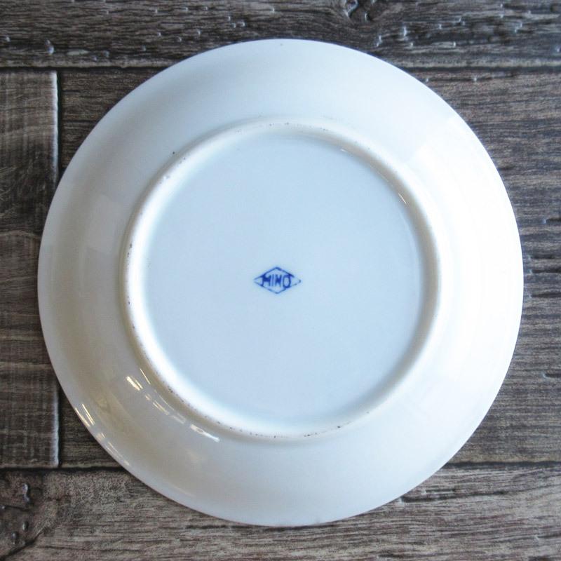 丸皿 深皿 和食器 白地 丸いお皿 青いライン入り 洋食器風 美濃焼