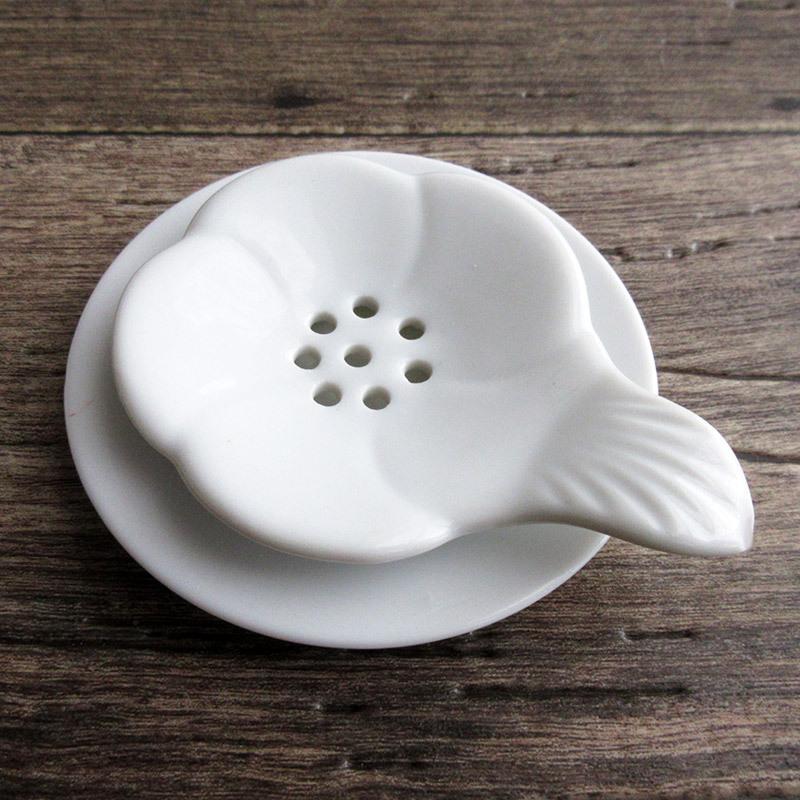 大人の上質 椿型 ティーバッグトレイ 白い食器 穴あき 陶器 紅茶