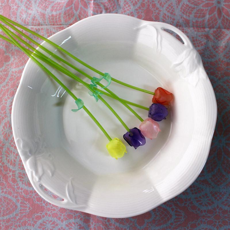 ボウル 24.3cm 洋食器 白 サラダ 鉢 大鉢 陶磁器 白い器 花柄 花模様