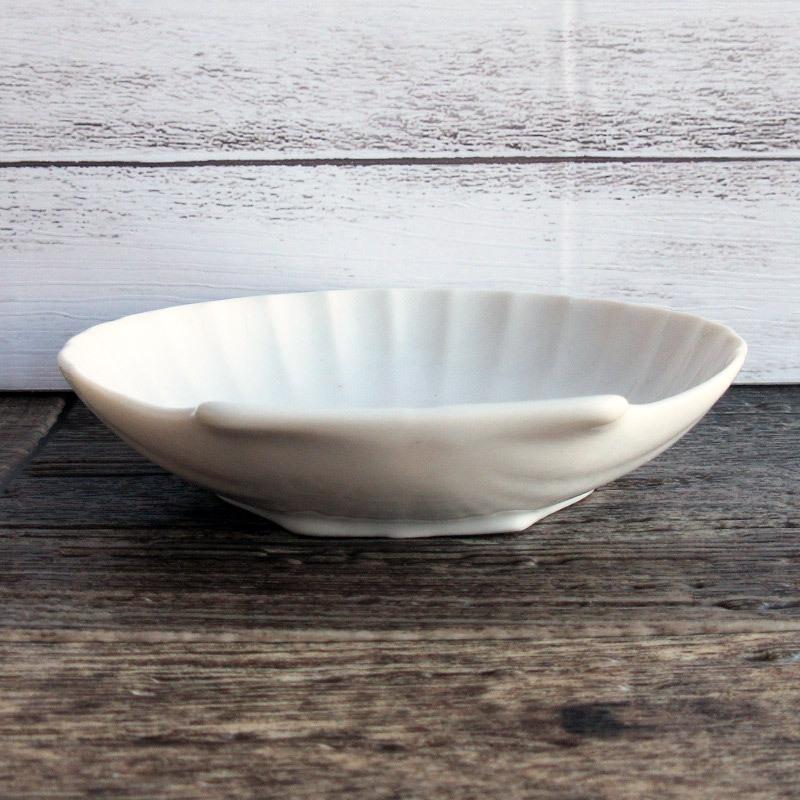 白い食器 シェル型小皿 10.4cm / ホワイト シェルプレート 貝の形 豆皿