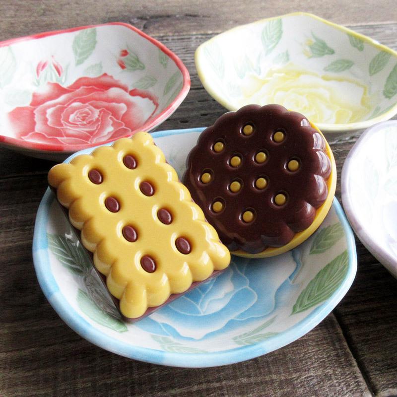 小鉢 ボウル 四角い器 日本製 陶磁器 バラ柄食器 ブル− レッド