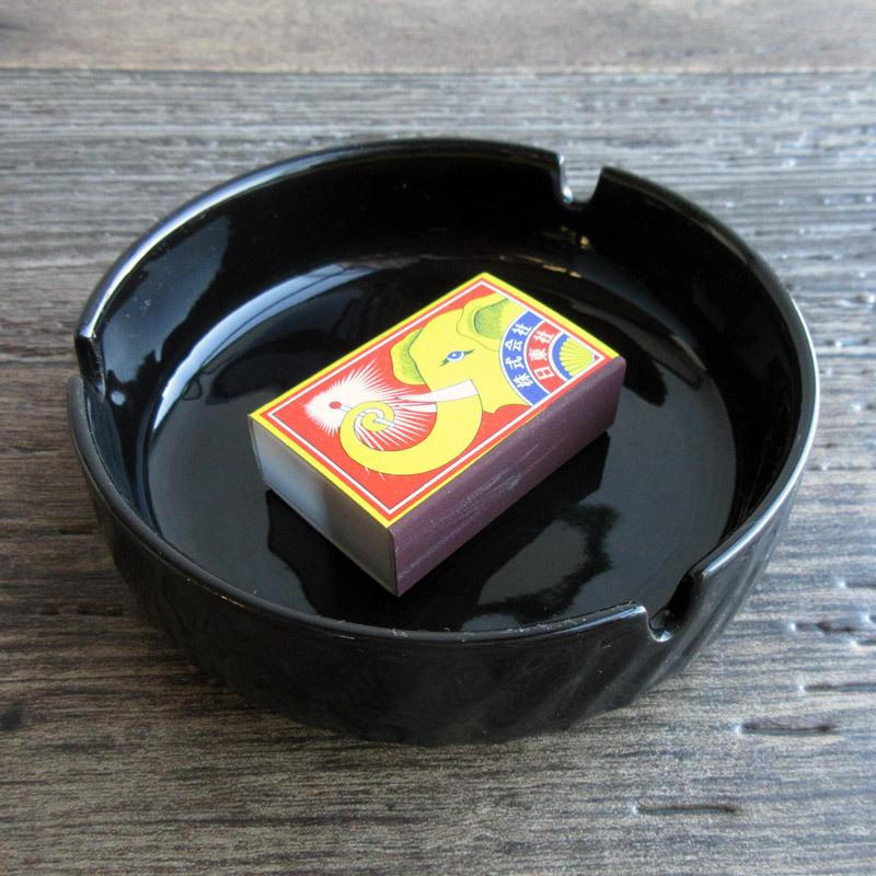 灰皿 12.2cm 喫煙具 三つ切 ブラック 丸型 エレガント 業務用 ツヤあり