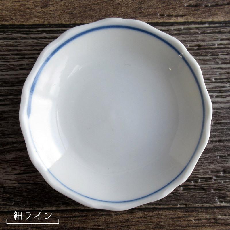 小皿 3.8寸 和皿 染付 花型 裏が八角形 丸いお皿 和食器 醤油皿