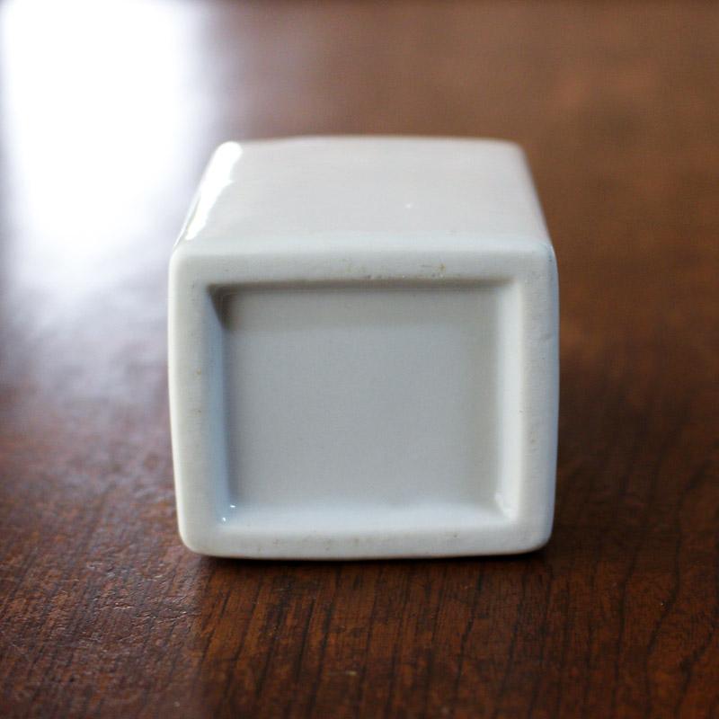一輪挿し 花瓶 陶器 ミニ 白 四角 インテリア おしゃれ / 白い丸首