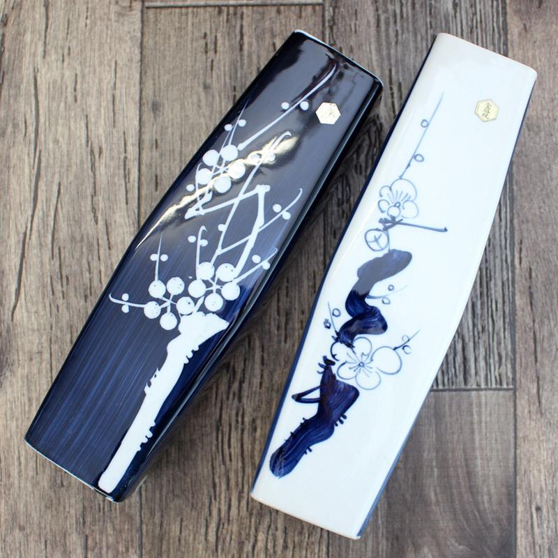 陶磁器　花瓶　花器　白地紺色葉模様　レトロ 陶器 花瓶 花器 白地紺色葉模様 レトロ