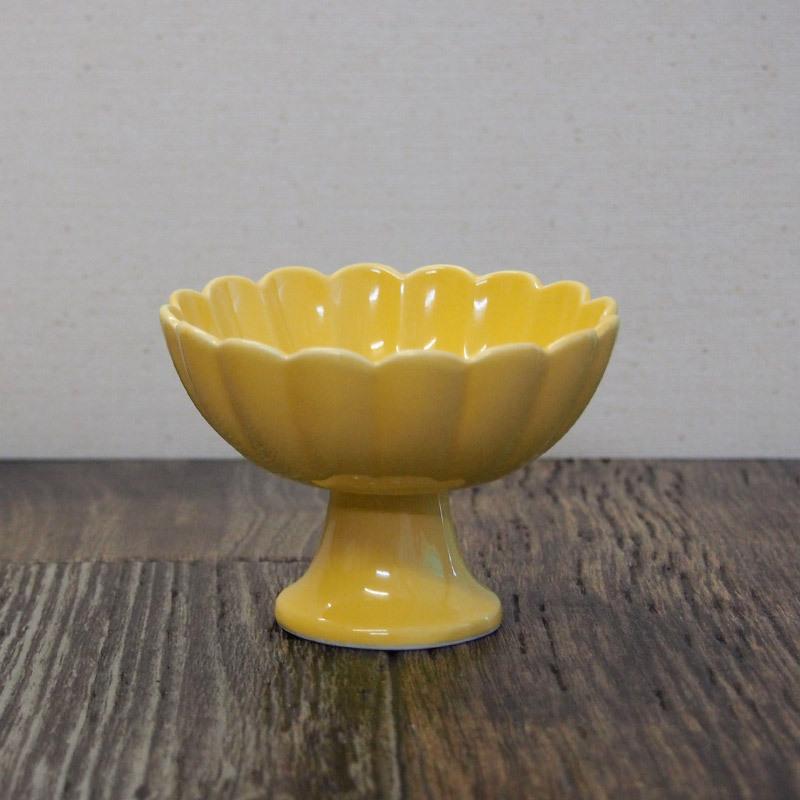 黄交チ葉型猪口10客　珍味入れ　小皿　　新品未使用　酢の物厳禁 黄交チ葉型猪口10客 珍味入れ 小皿 新品未使用 酢の物厳禁 黄交チ葉型