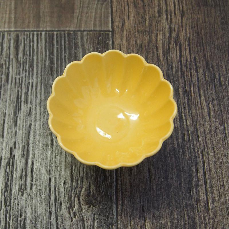 黄交チ葉型猪口10客　珍味入れ　小皿　　新品未使用　酢の物厳禁 黄交チ葉型猪口10客 珍味入れ 小皿 新品未使用 酢の物厳禁 黄交チ葉型