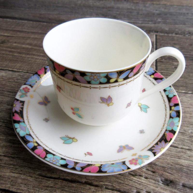 ホテルバタフライ カップ&ソーサー（レッド） ホテルバタフライ カップ