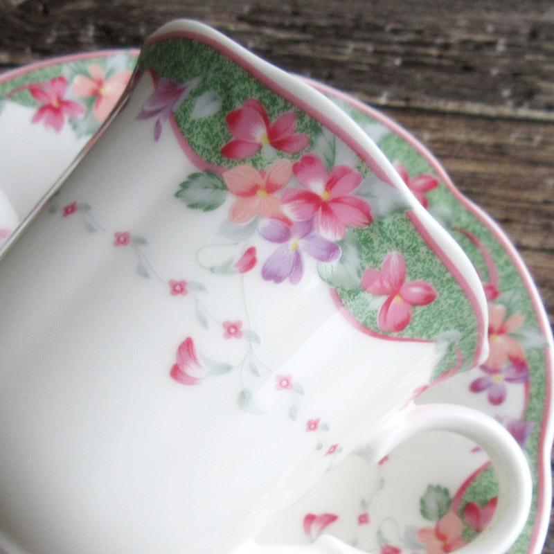 H&C ピンク花柄陶磁器皿 2枚セット H&C ピンク花柄陶磁器皿 2枚セット H&C ピンク花柄陶磁器皿 2枚セット