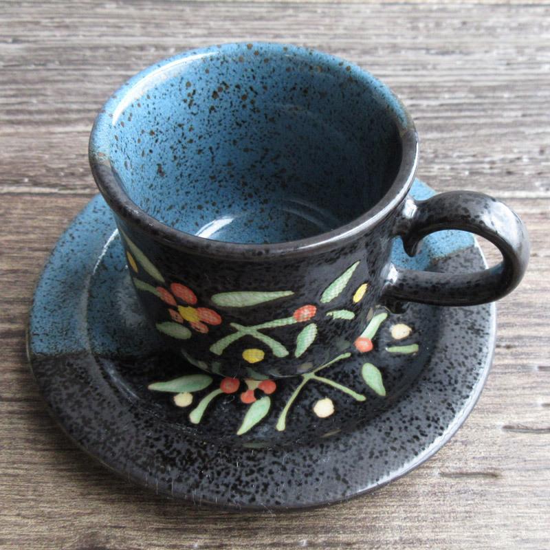 ブルー×ブラック 天目塗分け カップ&ソーサー 花柄 小ぶりサイズ 黒色 青色 コーヒーカップ コーヒー碗 ティーカップ セット :y014:サラーミキ !店 通販 ピッチャー スタックカップ 昭和レトロ 食器 ポット セット