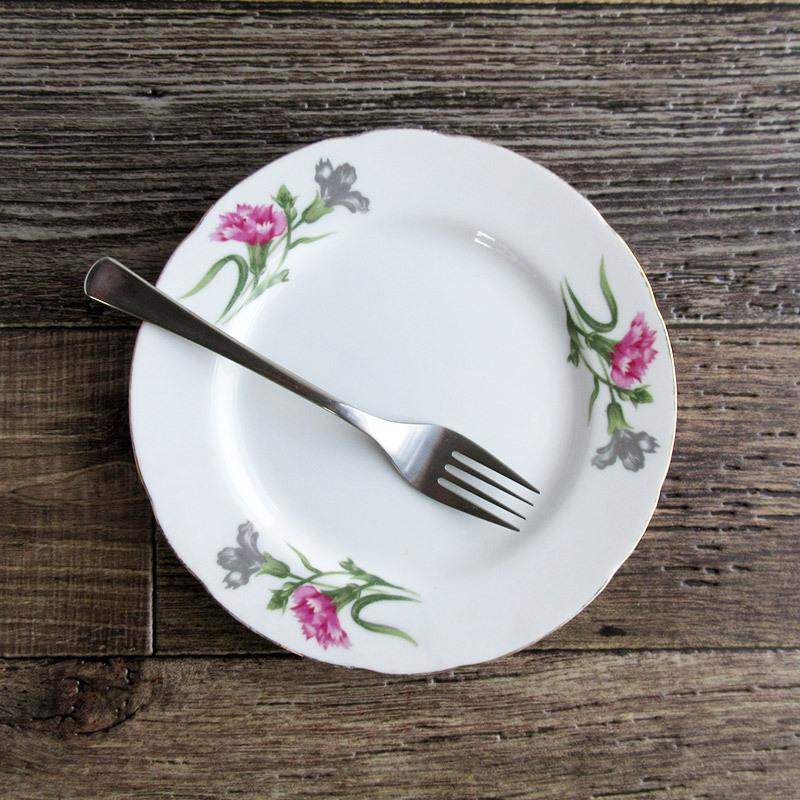 プレート 洋食器 ケーキ皿 丸皿 昭和レトロ 花型 平皿 母の日 花柄 金