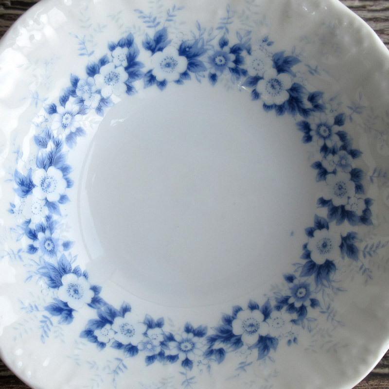 浅鉢 深皿 日本製 食器 当店オリジナル 花柄 花冠 パスタ スープ