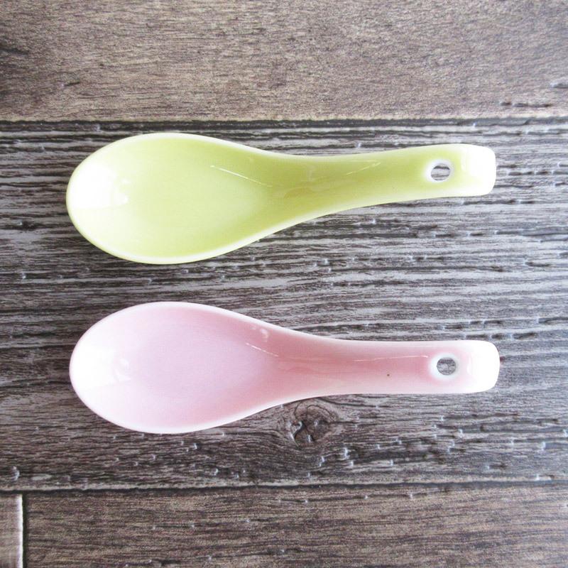 レンゲ カトラリー 引っかけつき れんげ 陶器 スプーン ラーメン 持ち