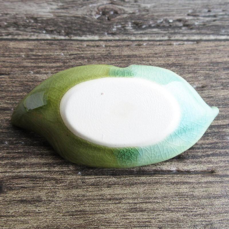 箸置き はしおき リーフ 葉っぱの形 カトラリーレスト グリーン