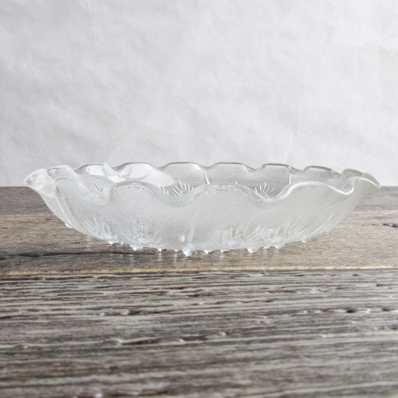 孔雀の羽柄 ガラスプレート 16.5cm / 硝子 皿 浅鉢 ガラス食器 昭和