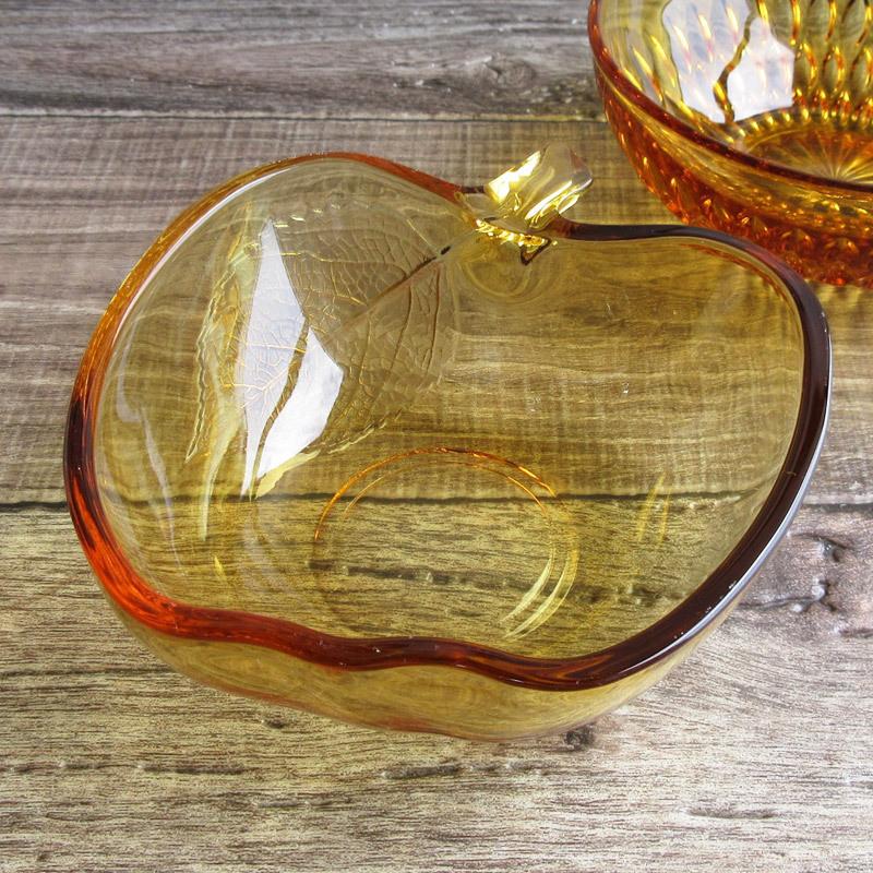 完売】アンバー ガラス製ボウル（2種選択）/ 昭和レトロ りんご カット
