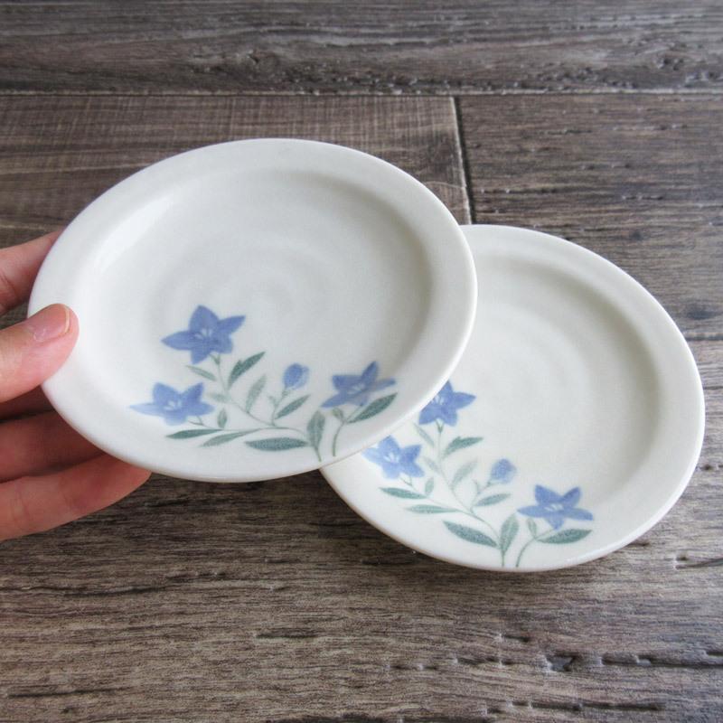 小皿 和食器 3.5寸 ききょう 花柄 丸皿 取り皿 手描き風 リム