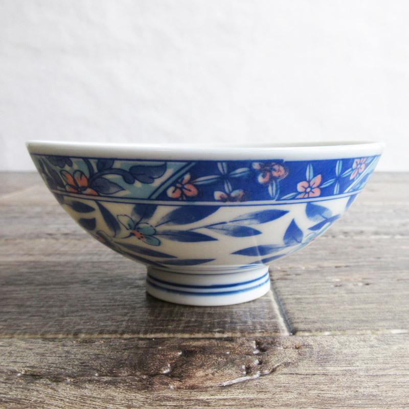 青い花模様の茶碗 5個セット 青い花模様の茶碗 5個セット