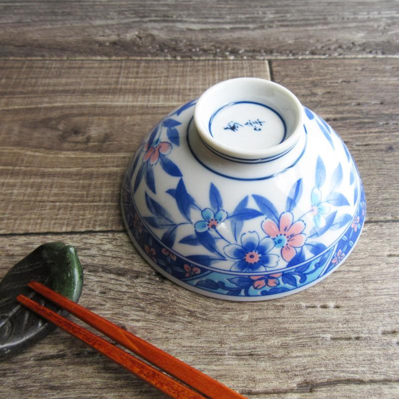 青い花柄 平茶碗 12cm / 日本製 美濃焼 ちゃわん 飯碗 持ちやすい